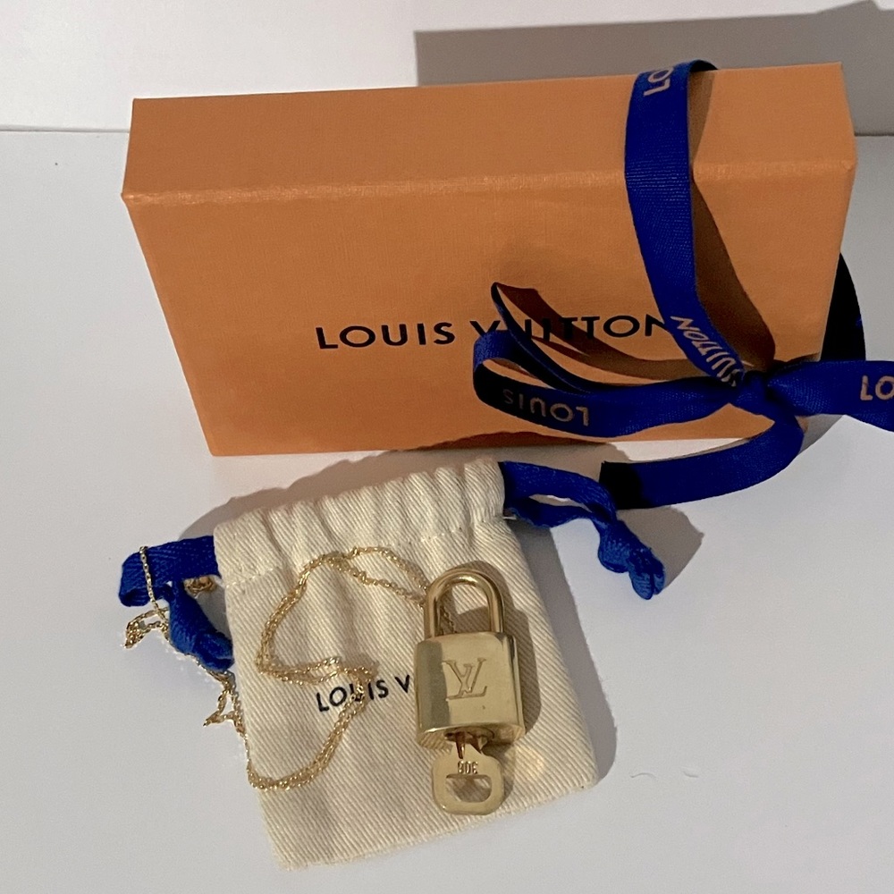 14 LV Lock and Key with 14k plated unbranded chain and dust bag